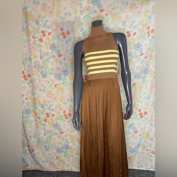 NWT Anthropologie Knit Flowy Dress - Size SP - Gorgeous - Picture 2 of 6